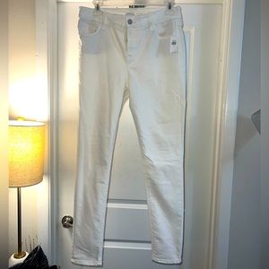 Old Navy Skinny Jeans - Size 6